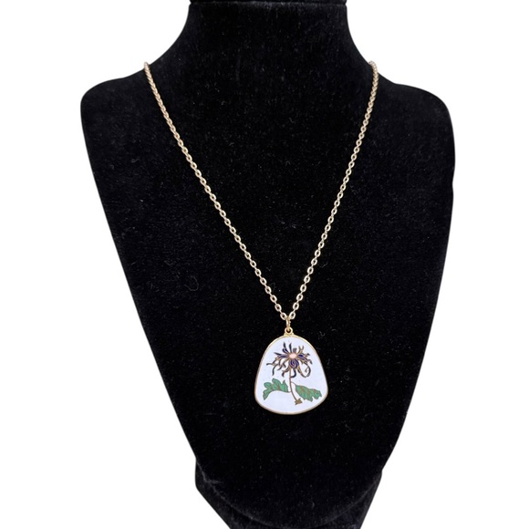 Vintage Jewelry - Vintage Cloisonné Floral Enamel Pendant Necklace White with Gold Tone Chain